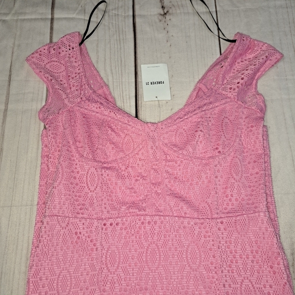 2 FOR 20 SALE Forever 21 Knit Eyelet Pink Icing Dress Size Medium - Picture 8 of 8